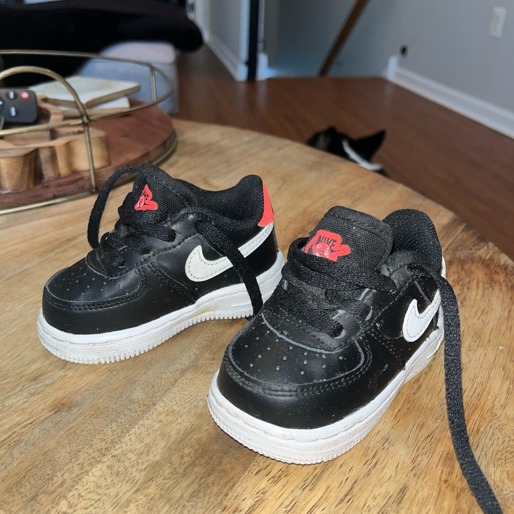 NIKE Air Force worldwide 4C